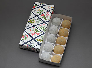 立春大吉餅 大箱（１０個入り）　税込1,500円