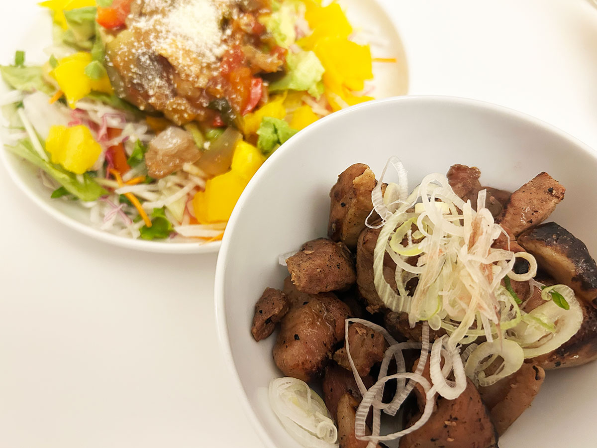 止まらないおいしさ！炭火ひとくち焼き豚