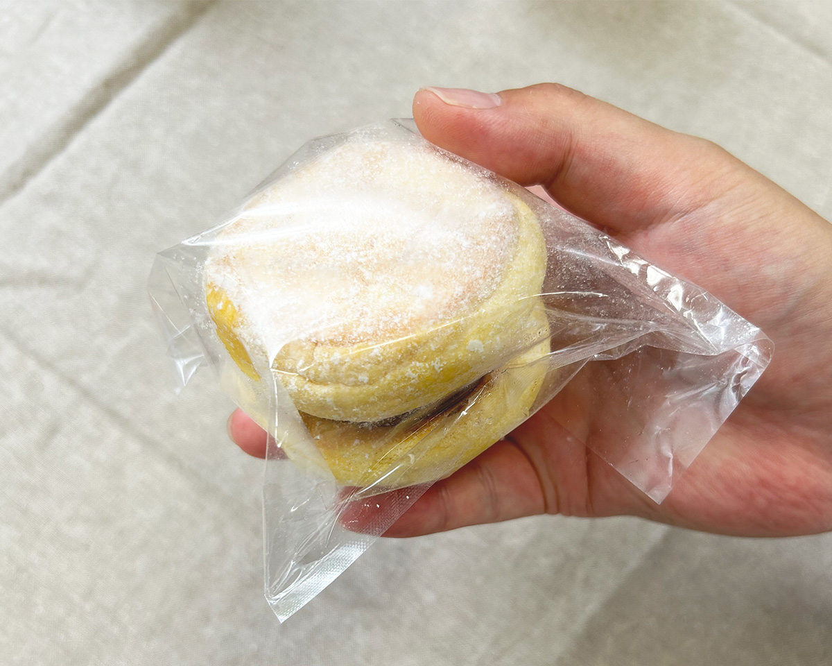 片手で食べられるコンパクトなサイズ感！