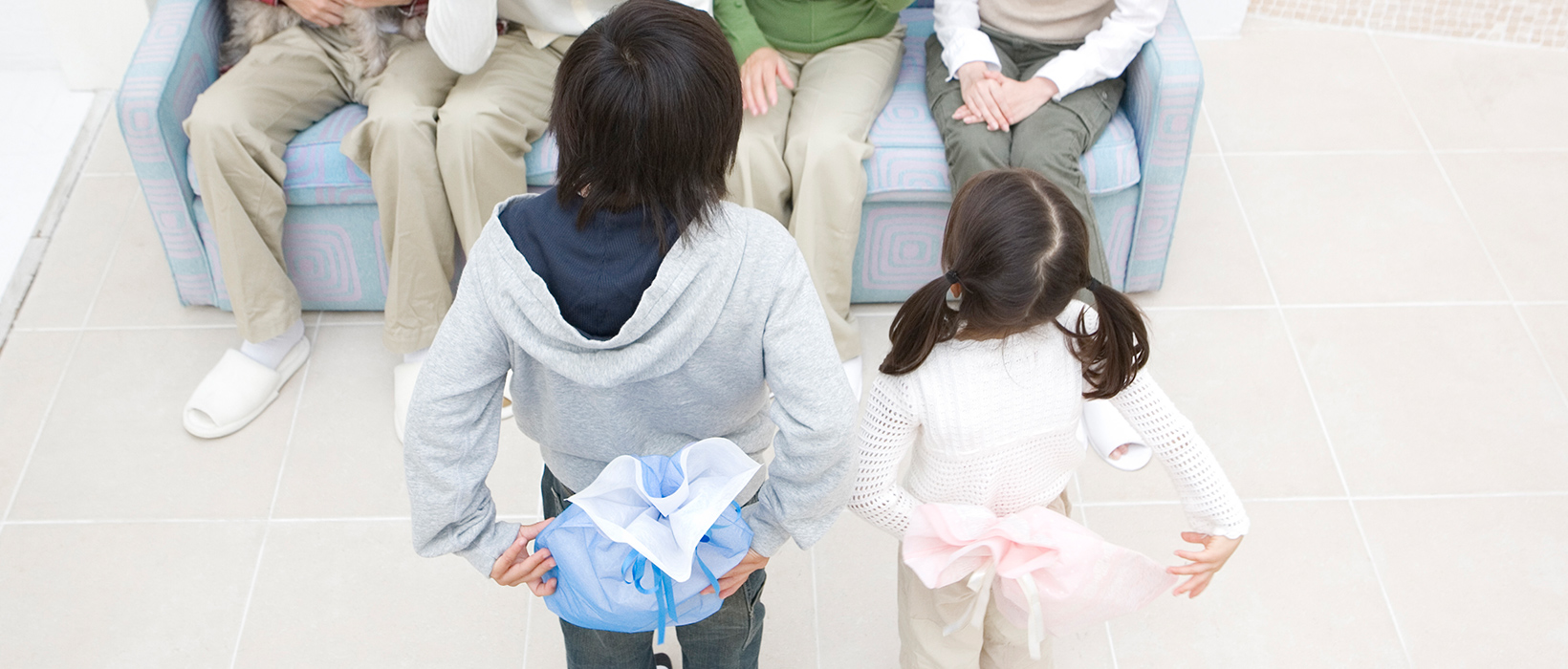 孫から贈る敬老の日にもらって嬉しいプレゼント！実用的なものから贅沢品まで紹介