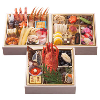 おせち三段（３人用）