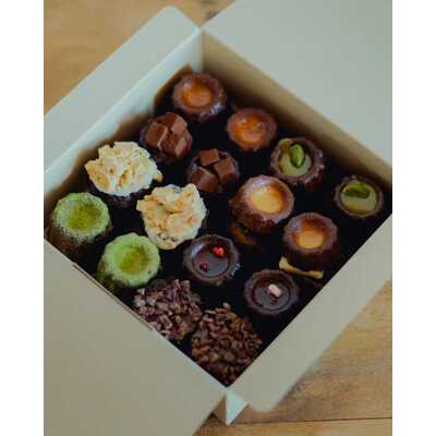 クリスマス限定カヌレ16個