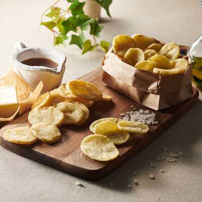 【手提】カルビー　くつろぎポテト８袋