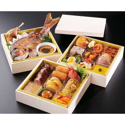 ル・ジャンティオム　洋風三段（４人用）