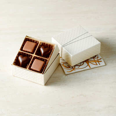 【バレンタイン】ボンボンショコラ４個入り　　　　　　　　　　　　　　～ラ・ナチュール～