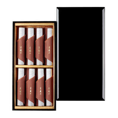 沈香寿山　塗箱８入