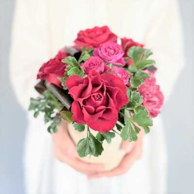 ベーシックギフト　フラワーアレンジメント　赤系