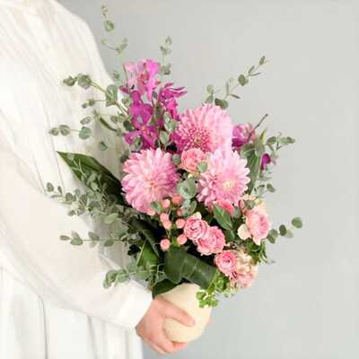 パーティーギフト　フラワーアレンジメント　ピンク系