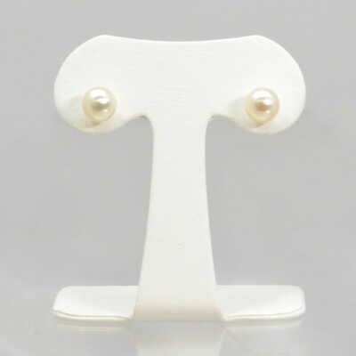 アコヤ真珠（８．５ｍｍ）ピアス