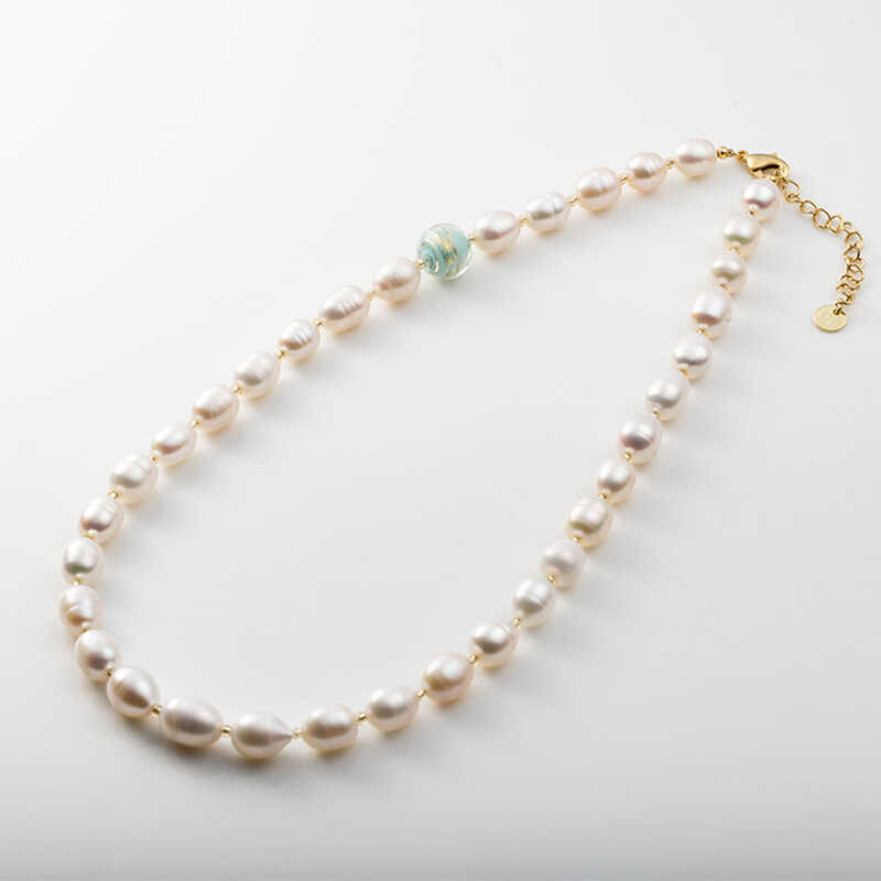"plus bon 淡水真珠と1粒ヴェネチアンガラスのネックレス（40cm）"