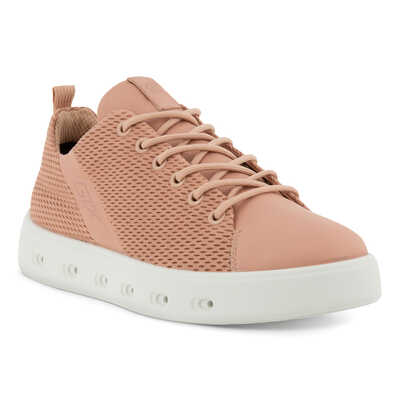 ＥＣＣＯ　ＳＴＲＥＥＴ　７２０　Ｗ