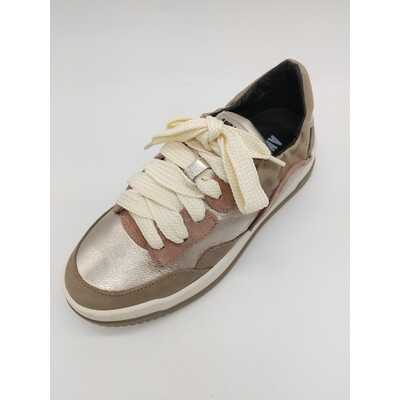 スニーカーＰＺ－７０４１