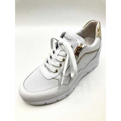 スニーカーＰＺ－７１４４