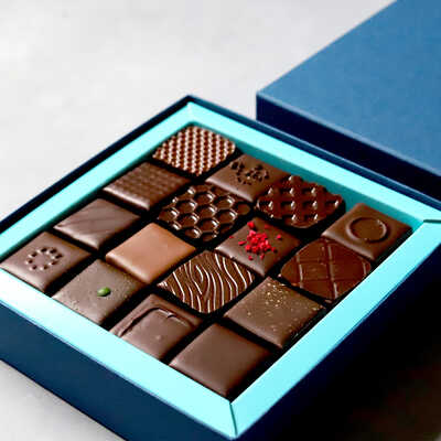 【バレンタイン】ＴＯＫＩボンボンショコラ１６個入