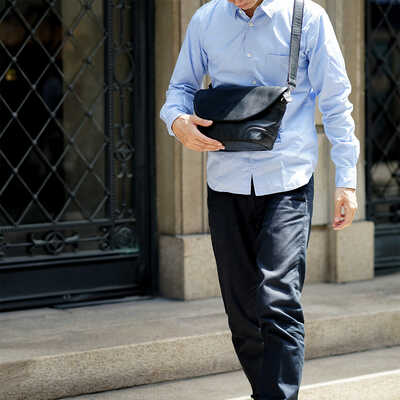 メッセンジャーバッグ