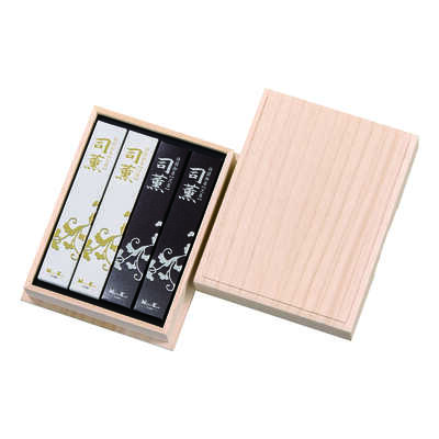 司薫　二種香（白檀・沈香）桐箱４箱入